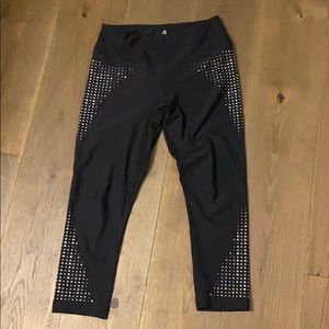 Black size M 90 degrees Reflex leggings